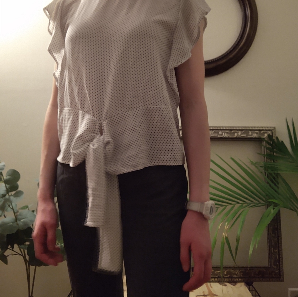 Black and white blouse - Picture 2 of 4